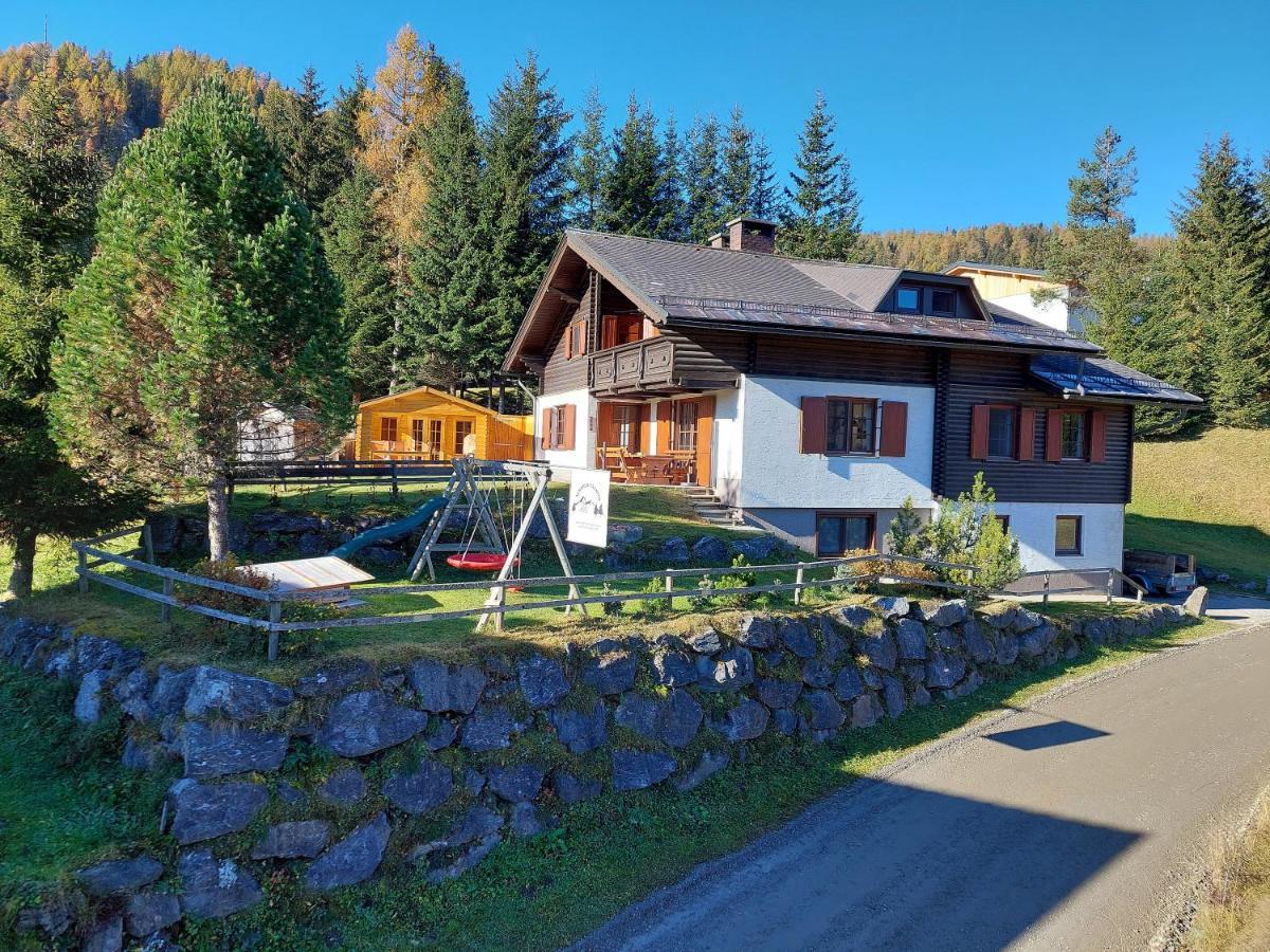 Almhaus Kärnten Flattnitz Exteriör bild